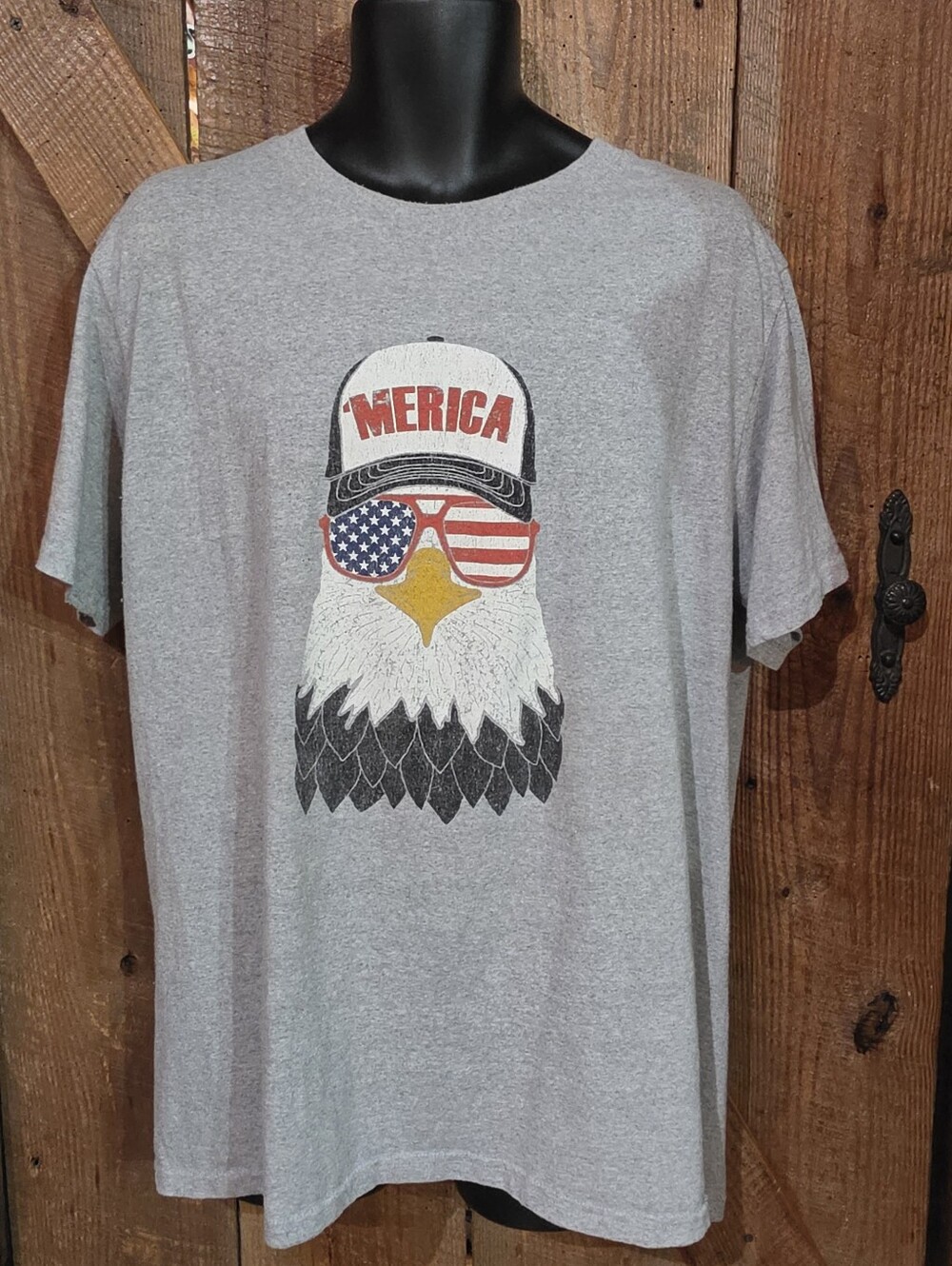 'Merica Mens XL Tshirt Eagle with Cap Sunglasses Patriotic Stars & Stripes